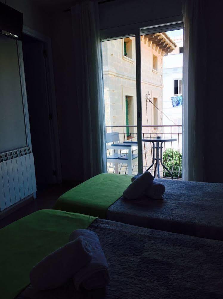 Hostal Termes Sitges Exterior photo